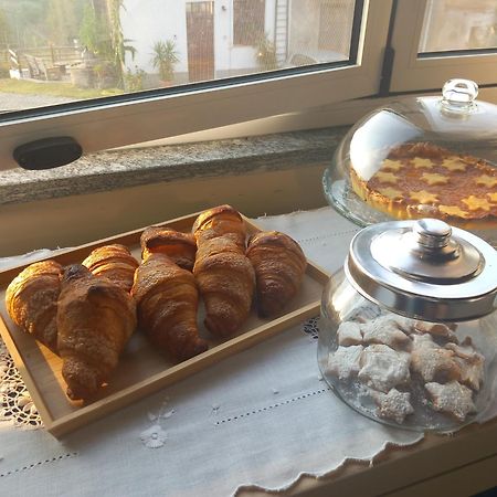 Il Cortile Di Greta Bed & Breakfast Lu (Piedmont) Luaran gambar